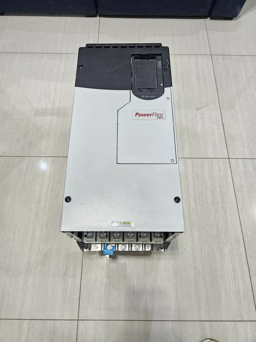 VARIADOR DE FRECUENCIA POWER FLEX 755 100 Hp